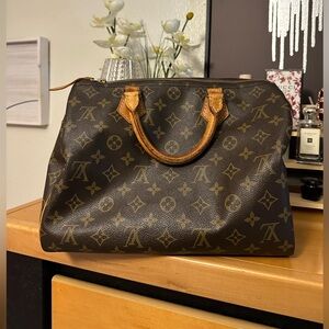 Louis Vuitton Monogram Speedy 30